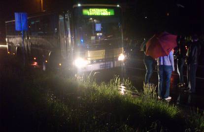 Autobus je naletio na pješaka:  Zbog očevida promet zatvoren