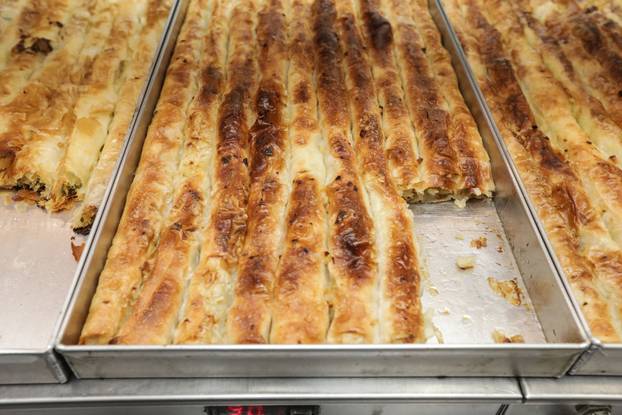 Zagreb: Na Savskom mostu radi Prva sarajevska piterija