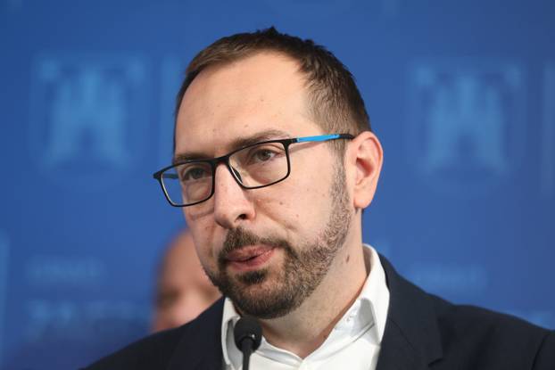 Zagreb: Tomaševi? održao presicu nakon što je danas opet otkazana sjednica Gradske Skupštine