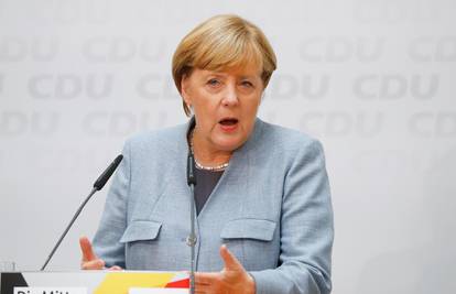 Merkel pozvala SPD da podrži koaliciju: 'Trebamo stabilnost'