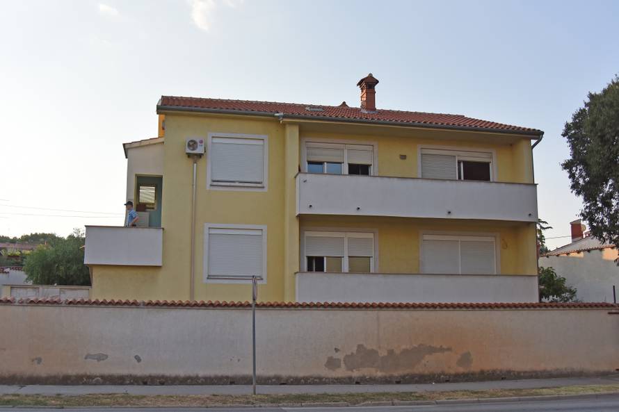 Pula: MuÅ¡karac prijetio oruÅ¾jem i rezao se, policija ga uhitila