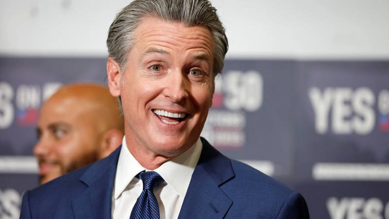 Trump si prizadeval za nadzor volitev, demokrati v Michiganu predlagali zakon proti njegovi uporabi Nacionalne garde, Gruters pa izbran za predsednika RNC.