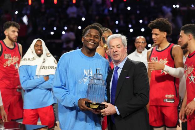 FOTO Poznati na NBA all staru: Kraljevski par privukao poglede