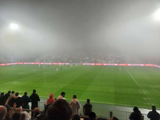 FOTO Nezapamćeni potop na Rujevici! Pogledajte zašto se utakmica nije mogla završiti