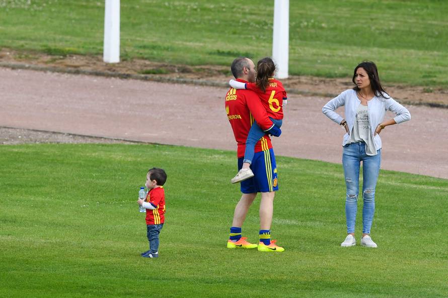 Spain Training Session - UEFA Euro 2016