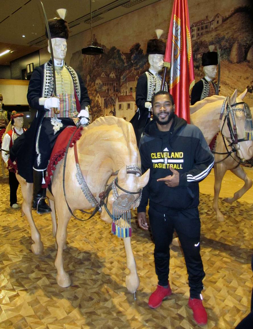 Amerikanca koji igra za Alkar teretili su za kocku i drogu...