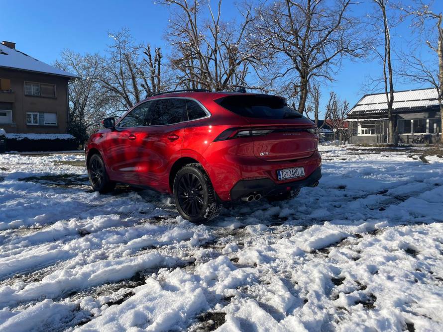 Testirali smo Forthing T5 EVO: Kineski SUV na japanski pogon za 29.990 € s hrpom opreme