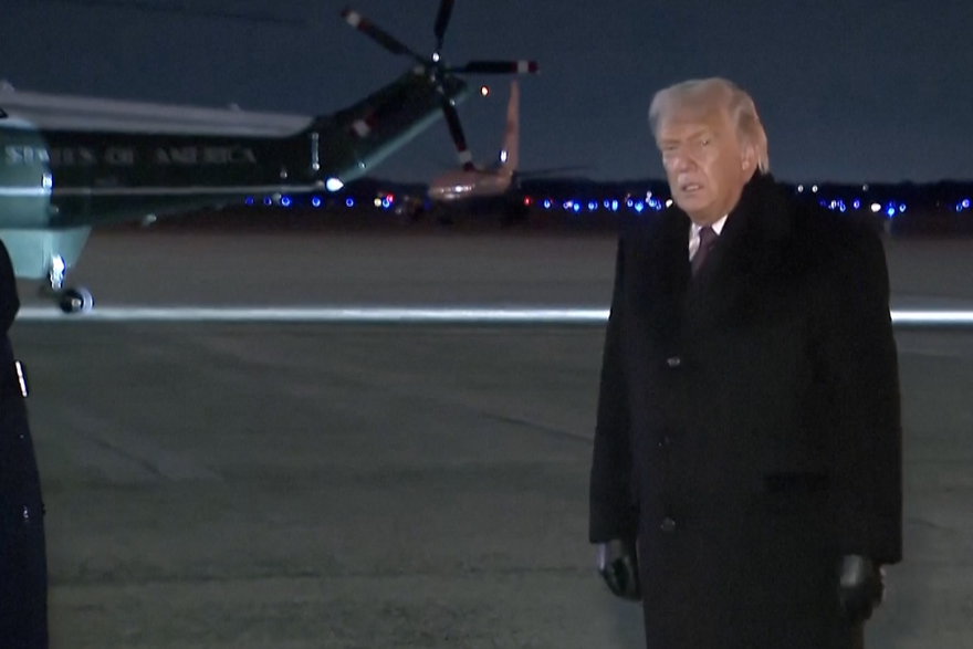 Trump se vratio iz Davosa