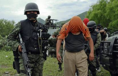 Meksiko: Vojska u ratu s kartelima našla 16 taoca
