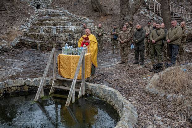 Ukrainian servicemen celebrate Epiphany in Dnipropetrovsk region