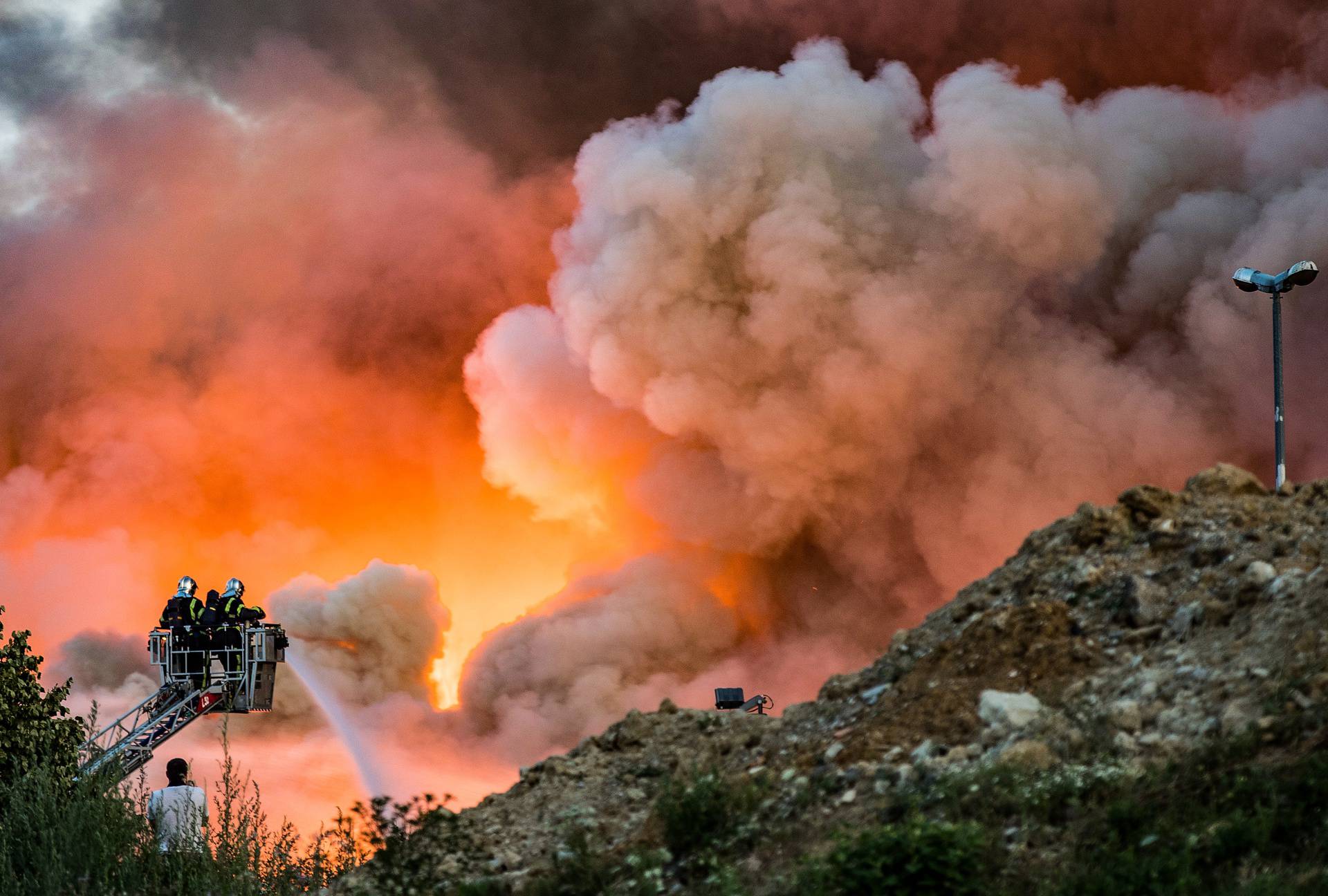 Prljavštine u Čistoći: Krivi za požar na Jakuševcu i dobili su čak 350 tisuća kuna kazne!