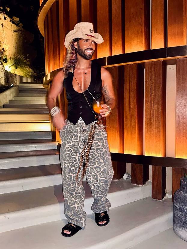 Odmor u stilu Marka Grubnića: Skupe torbice, leopard uzorci i vrela zabava na Mikonosu...