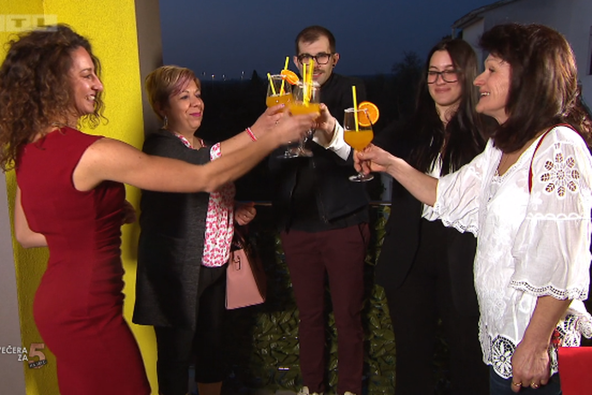 Kandidati iz Pule žale se jer nije bilo alkohola i maslinovog ulja: 'E, barem da je vino ponudila...'