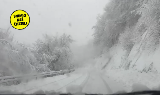 VIDEO Snijeg zatrpao ceste: 'Jedva smo se probijali...'