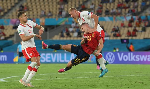 Euro 2020 - Group E - Spain v Poland