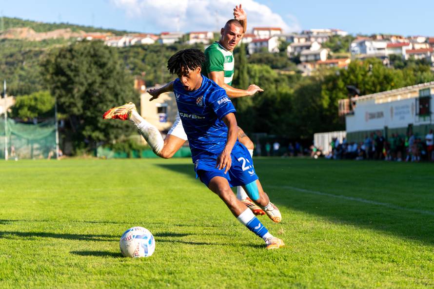 Senj: NK Nehaj proslavio 105. rođendan prijateljskom utakmicom protiv Dinama