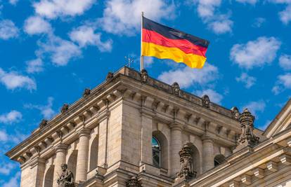 Njemačka usvojila kontroverzni zakon o imigraciji za privlačenje kvalificiranih radnika izvan EU