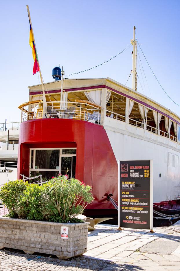 FOTO Zavirite u prvi brod-hotel u Hrvatskoj: Noćenje na ovom brodu u Rijeci ima posebnu čar