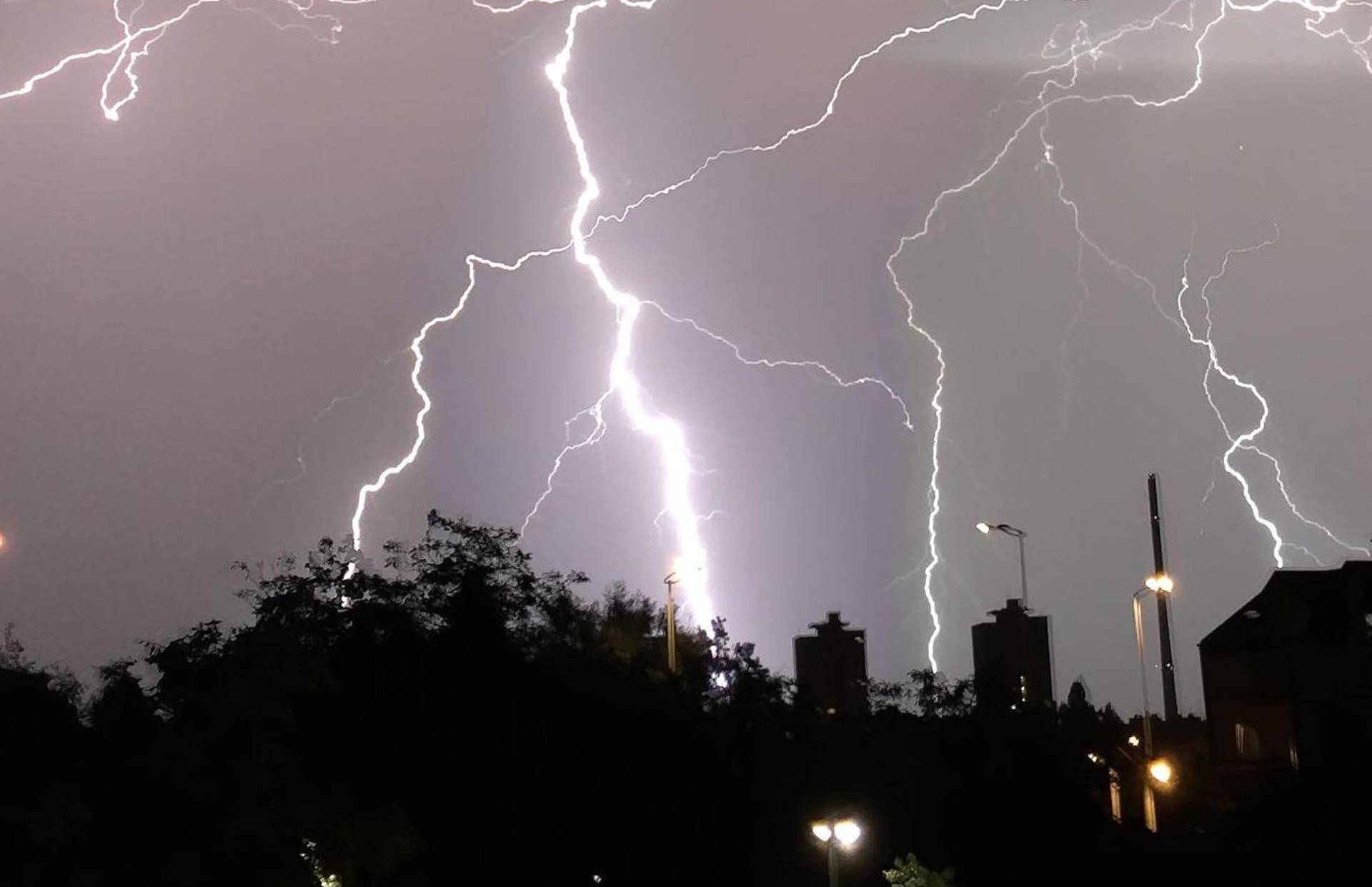 Stiže novo nevrijeme: Od sutra oblačno s kišom i grmljavinom