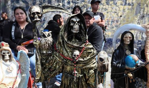 Dan mrtvih u Meksiku: 1,5 milijuna ljudi na šarenoj paradi