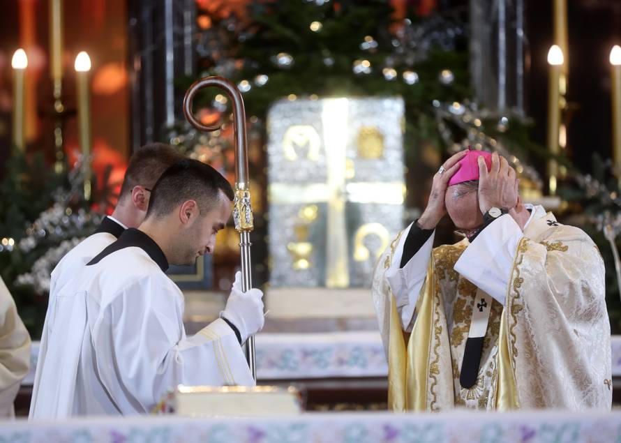 Zagreb: Misa polnoćka nakon pet godina slavi se u katedrali
