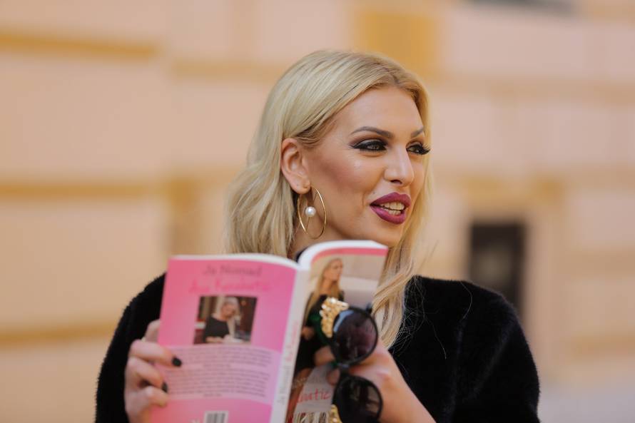 Ava pred sudnicom: Sve mi se vratilo, počinjem pisati knjigu