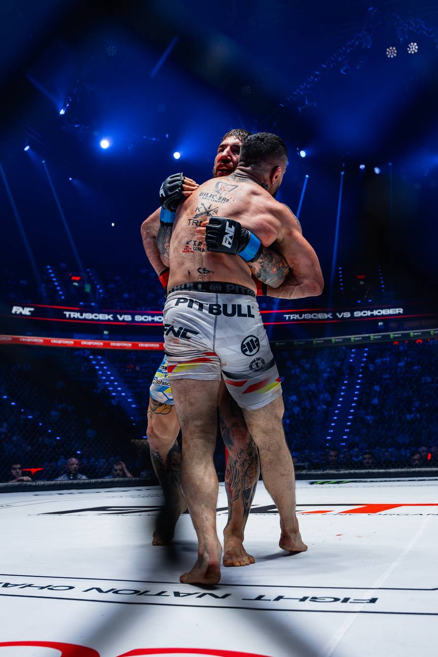 FNC potvrdio drugu borbu za pojas u Ljubljani: Prvak Ivan Sičaja protiv opasnog Nijemca