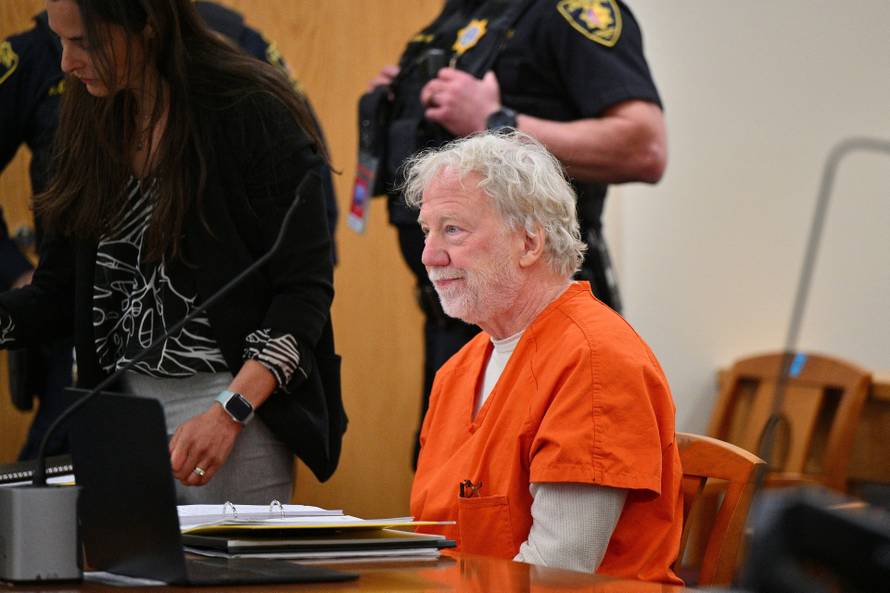 Actor Timothy Busfield pre-detention hearing in Albuquerque