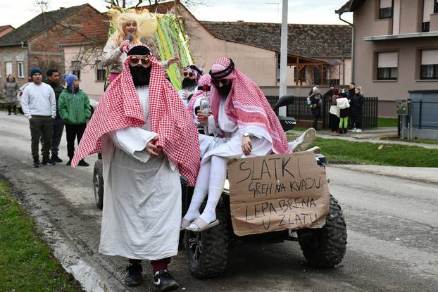 Donja Bebrina: Urnebesni pokladni utorak u Donjoj Bebrini