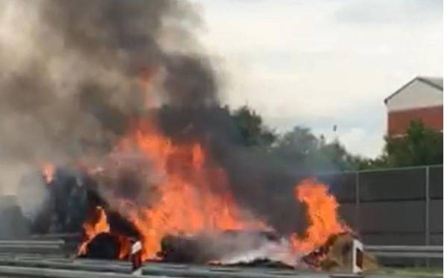 Buktinja kod Osijeka: Planuo i eksplodirao kamion pun slame
