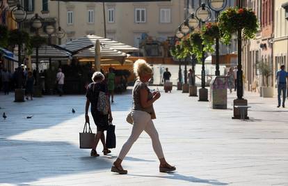 Bit će vruće: Temperature do 28 stupnjeva, na moru jaka bura