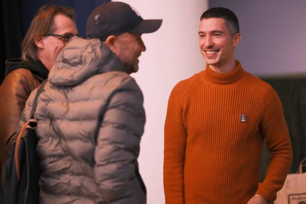 Zagreb: Humanitarni glumački buvljak