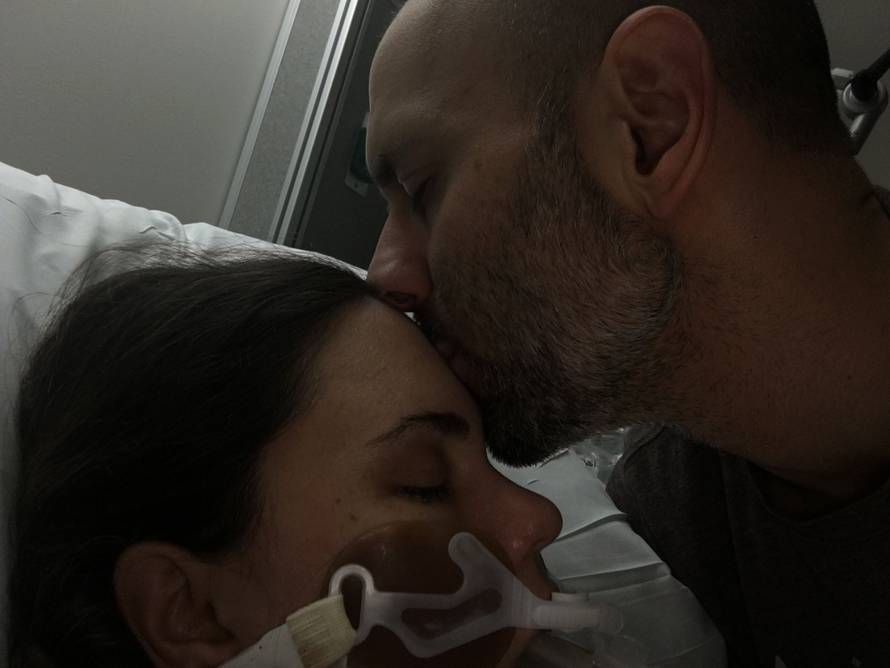 Pretužna objava na Facebooku: To su posljednji trenuci s njom