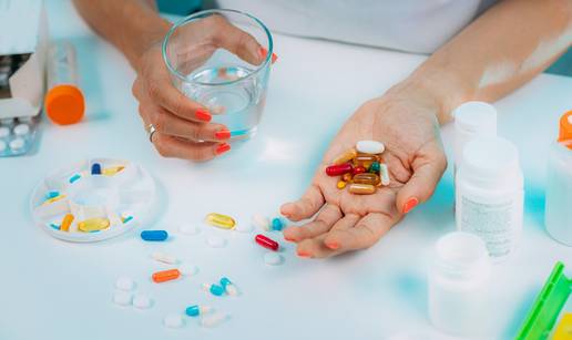 Evo koju hranu jesti dok pijete antibiotike, a koju izbjegavati