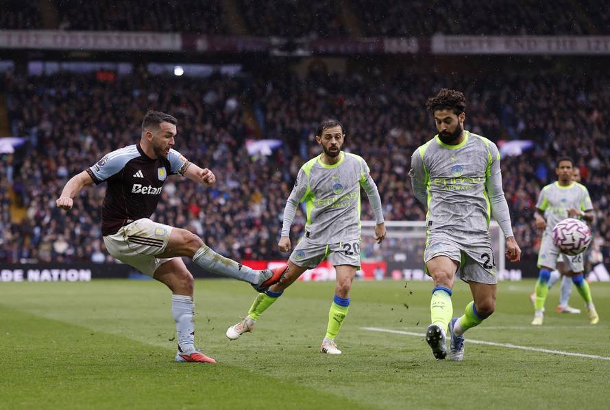 Premier League - Aston Villa v Manchester City