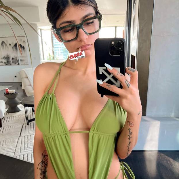 FOTO Znate li čime se sad bavi Mia Khalifa? Nije za prepoznati!