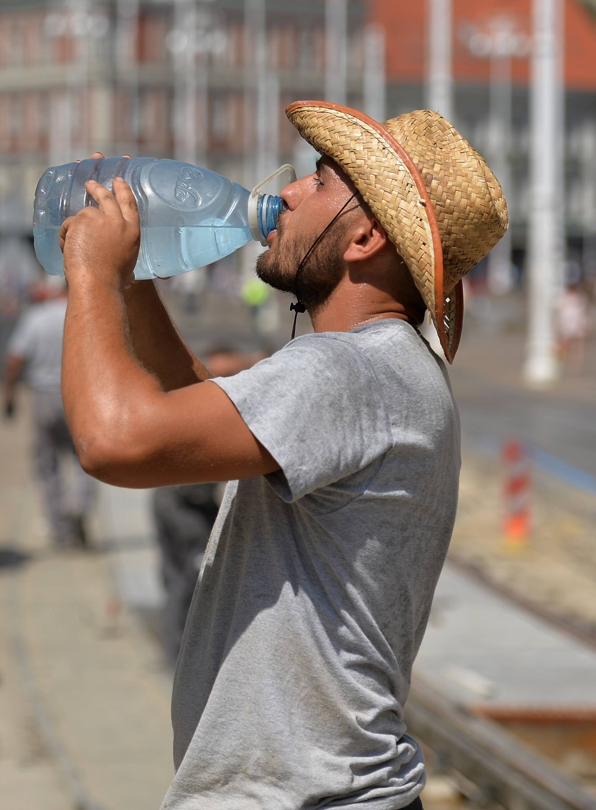 Temperature divljaju do 41°C: Pred nama je pakleni vikend!