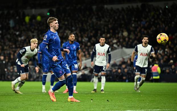 Premier League - Tottenham Hotspur v Chelsea