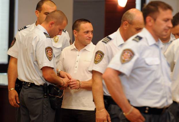 ARHIVA - 2010. Split: Cviku 8 godina i 3 mjeseca za dilanje droge na Kor?uli