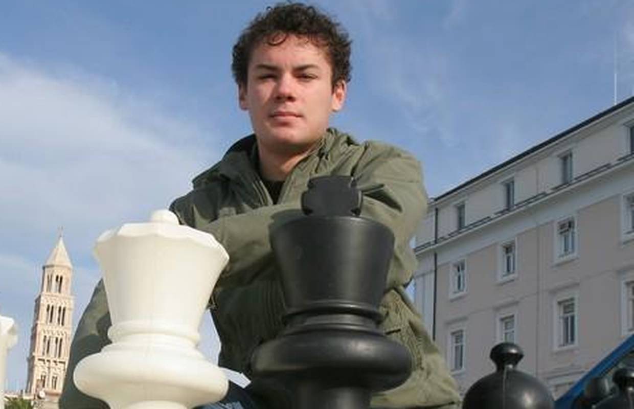 Hrvatski šahist Ivan Šarić (27) osvojio naslov prvaka Europe!
