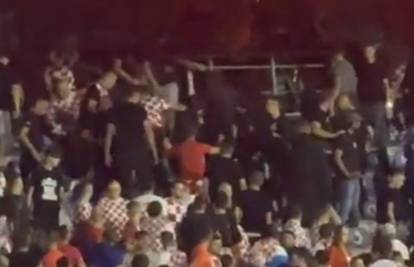 Pogledajte tučnjavu gledatelja na Maksimiru usred utakmice protiv Crne Gore. Sijevale šake