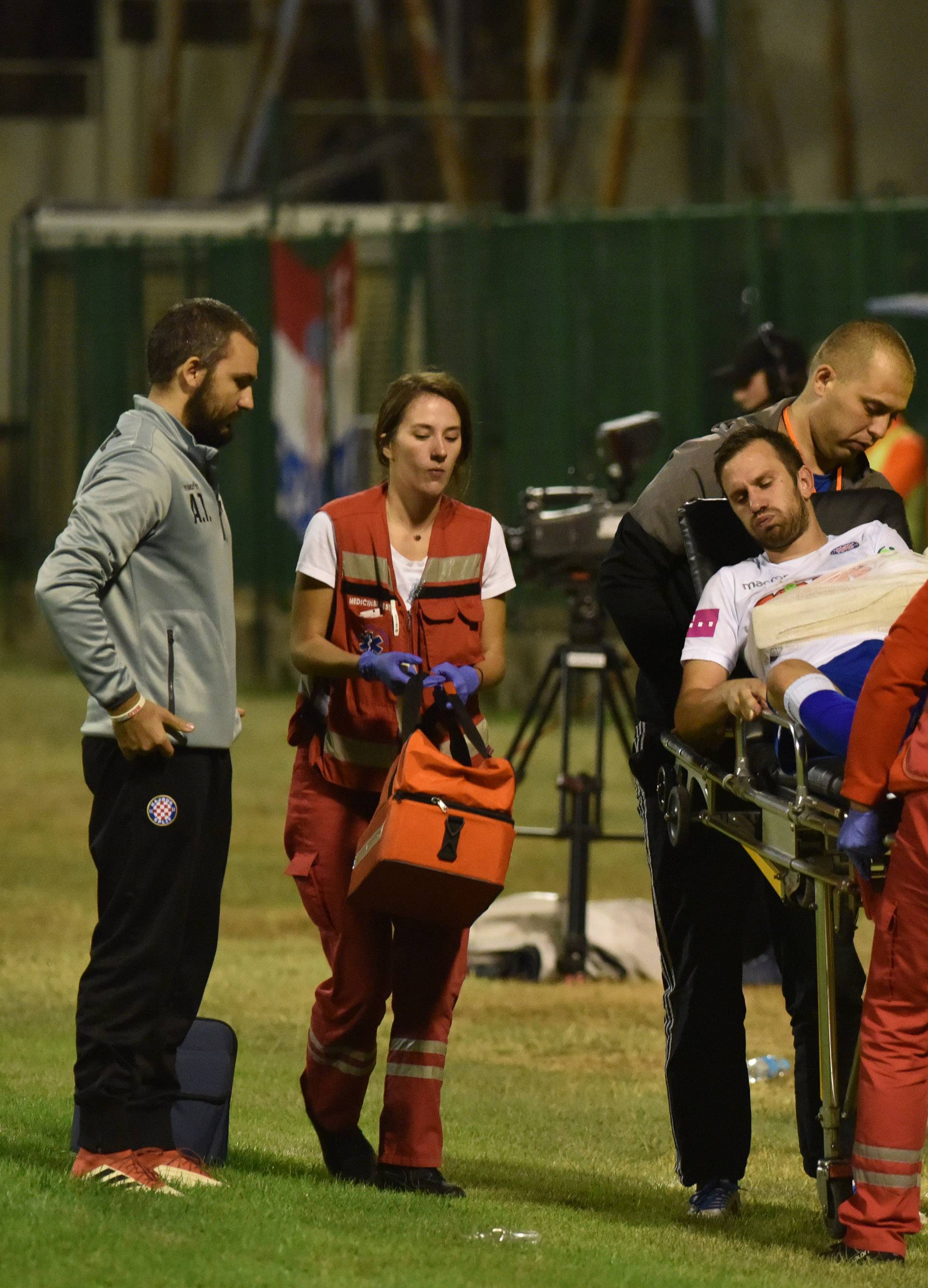 Å ibenik: Hitna pomoÄ odvozi Miju CaktaÅ¡a koji je teÅ¡ko ozlijedio ruku