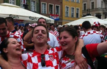 Prsate navijačice dobile tjedan dana odmora na jugu Hrvatske 
