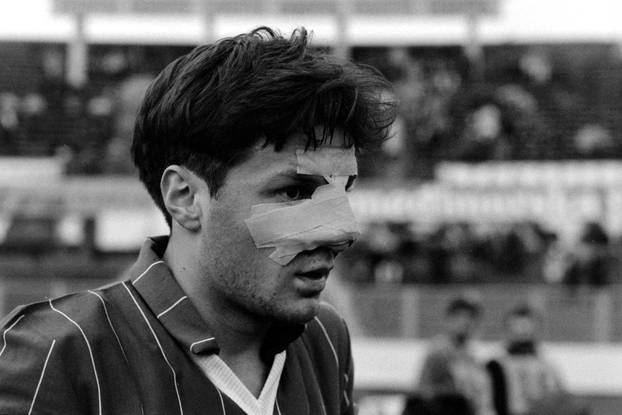 Zagreb: Savezna liga Jugoslavije, Dinamo - Borac, 7.4.1990.