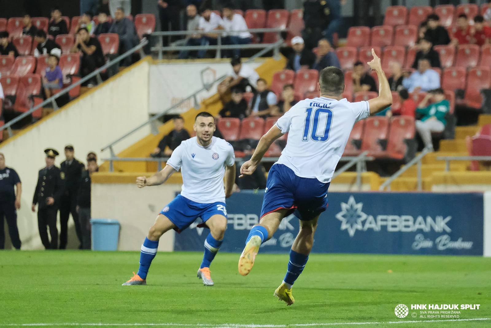 Hajduk pobijedio Rijeku, više od tisuću gledatelja uoči Cityja skandiralo: 'Hoćemo pobjedu'
