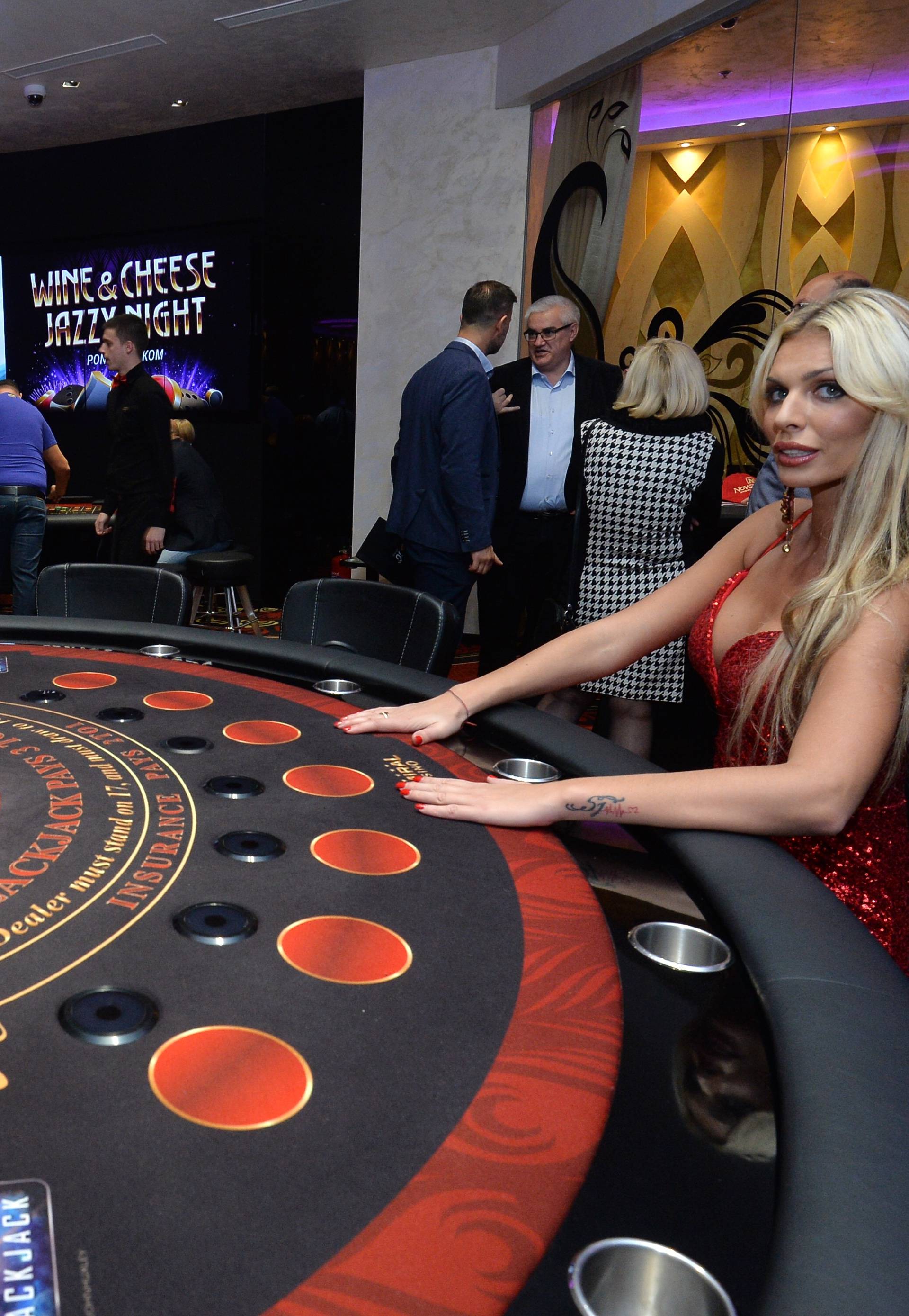 Legendarni Niki Lauda otvorio je najveći casino u Hrvatskoj