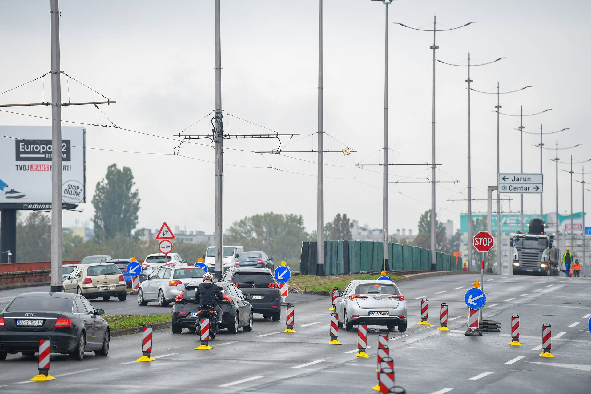 Zagreb: Prometni kolaps na Jadranskom mostu