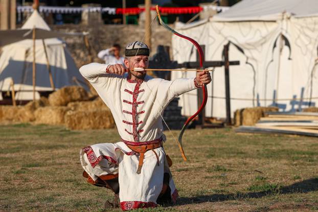 Počeo 14. Srednjovjekovni festival u Svetvincentu