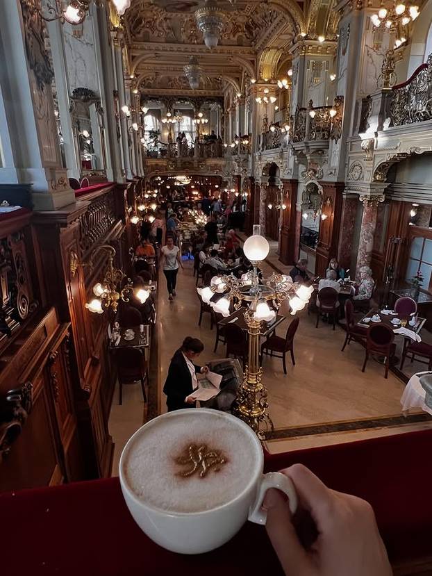 FOTO Ovo je najljepša kavana na svijetu, a udaljena je samo tri sata od Zagreba