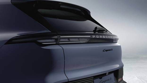 FOTO Porsche predstavio zvijer na struju: Treća izvedba stiže između baznog i Turbo modela